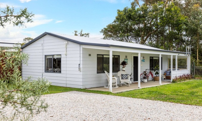 Callala Bay House | Callala Bay Gem - Jervis Bay - Pet Friendly Getaway with Spa
