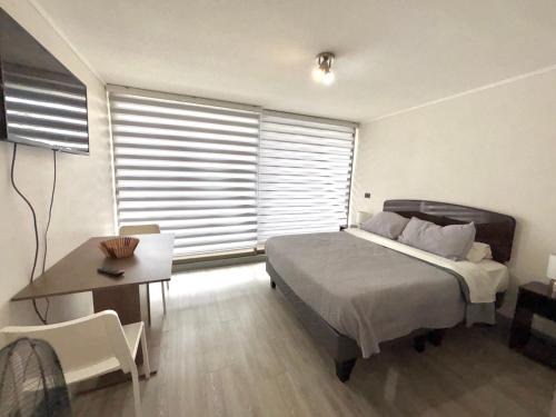 Downtown Santiago Apartment | Calle Bulnes I Parking I Wifi