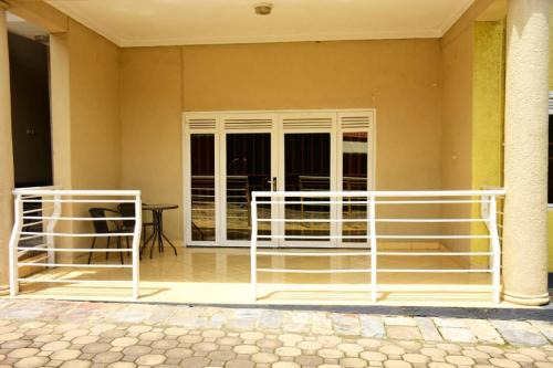 Kigali House | Calm Chaos D1