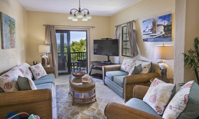 Caret Bay House | Calm, Peaceful and Relaxing. Work Remotely with fast WiFi . Stand-by Generator.