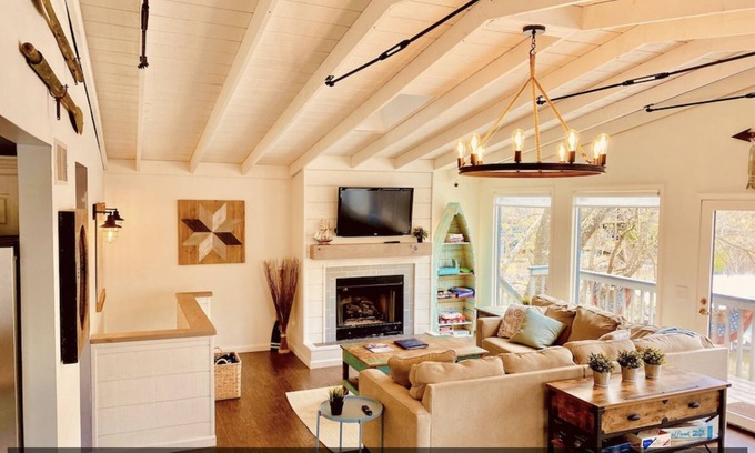 Rocky Mount House | “Calm Water Cove” A Fun Family Lake Front Retreat