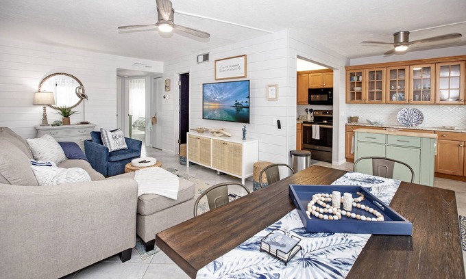 Shell Harbor Condo | Calm Waters - waterfront condo on Sanibel Island