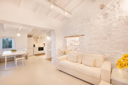Pythagorion House | Calma Bianca