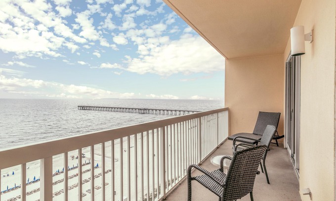 Panama City Beach Condo | Calypso 902 West - 3 Bedroom, 2 Bathroom Beach Front Condominium