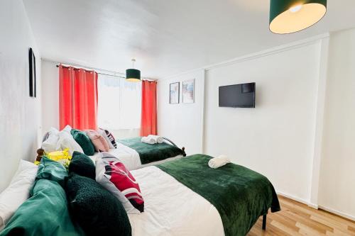 Coldharbour Apartment | Camberwell Manor