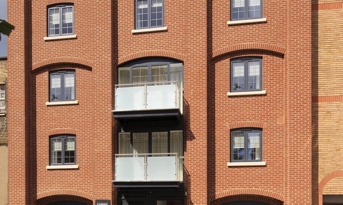 Tower Hill Apartment | Cambric by Aeria Apartments