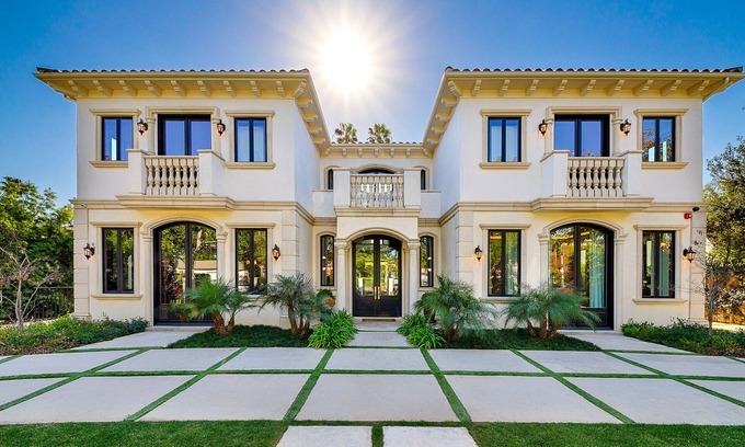 The Flats House | Camden Estate Beverly Hills