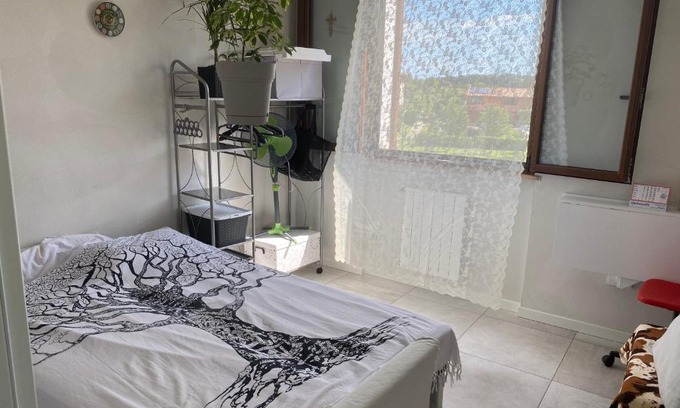 Peschiera del Garda House | Camera Monica