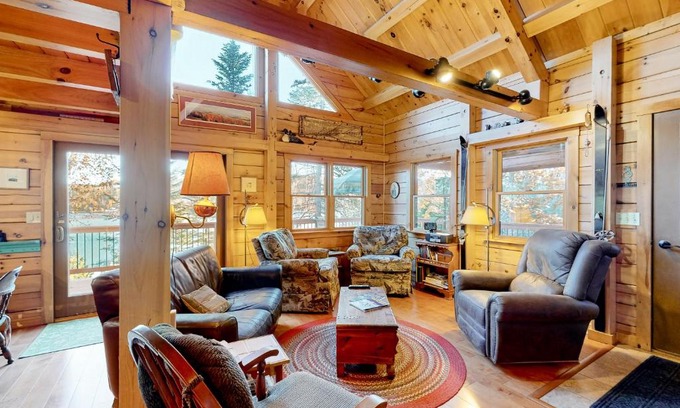 Rangeley Plantation House | Camp Hale