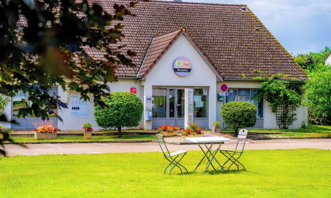 Sauvigny-le-Bois Hotel | Campanile Avallon