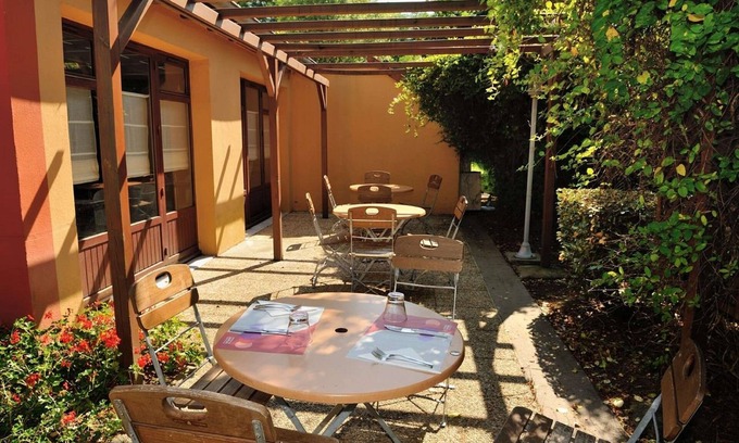 Thiers Hotel | Campanile Clermont Thiers