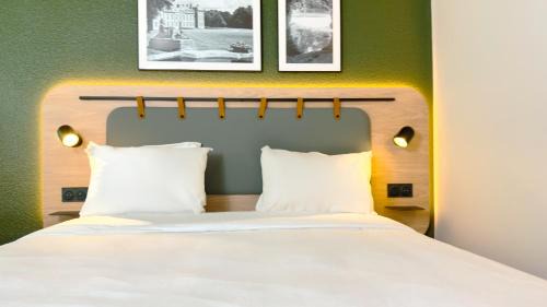Epinay-sur-Orge Hotel | Campanile Epinay sur Orge Savigny Sur Orge