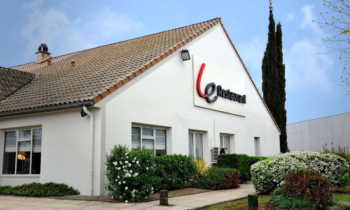 Saint-Laurent-de-Mure Hotel | Campanile Lyon Est - Aéroport Saint Exupéry