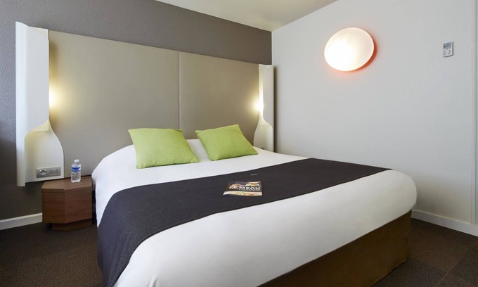 Senlis Hotel | Campanile Senlis