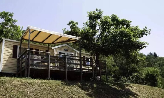 Les Ollieres-sur-Eyrieux House | Camping Le Mas De Champel **** - Mobile Home Comfort 3 rooms 4 people Air-conditioned