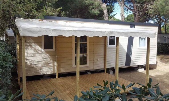 Sainte-Marie-la-Mer House | Camping 4 étoiles - Parc aquatique - eeifae
