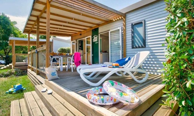 Saumur House | Camping 4 étoiles - Piscine - ccbbgdf