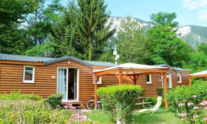 Le Bourg-d'Oisans House | Camping 5 étoiles - Piscine - eeceff