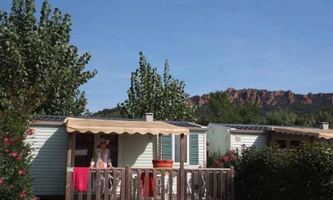 Le Muy House | Camping 5 étoiles - Parc aquatique - eebafc