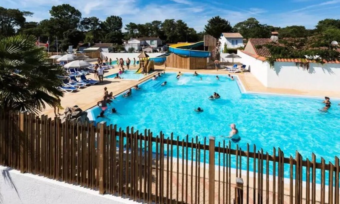 Les Conches House | Camping Flower Les Dunes* - Mobile home PMR Comfort 28m² 2 bedrooms + large terrace + TV 4 people