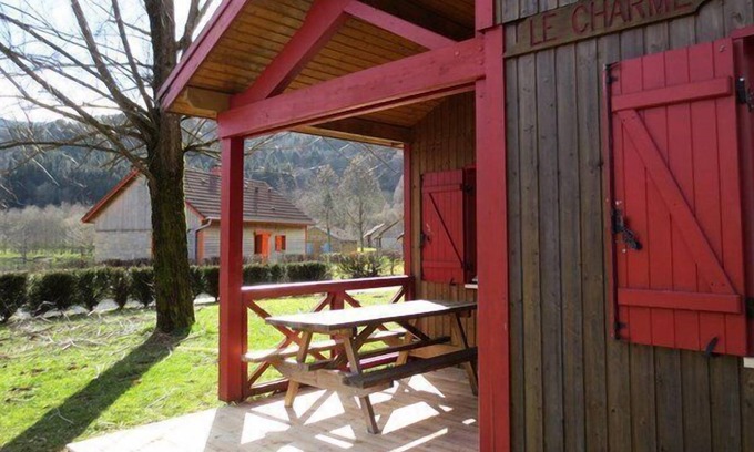 Saulxures-sur-Moselotte Ski Chalet | Camping Lake Moselotte **** - Chalet Leisure 4 Rooms 6/8 People