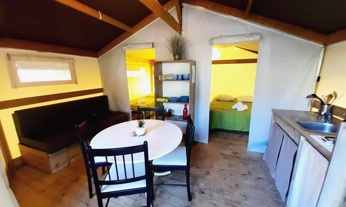 Coulon House | Camping La Venise Verte * - Ecolodge Toile & Bois 30m² (2 bedrooms - 4 people) including covered terrace 8m² - Without toilets 4 people