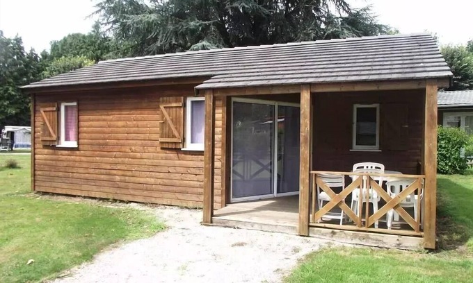 Saint-Nicolas des Eaux Ski Chalet | Camping Le Clos du Blavet * - Chalet Fabre 6 persons