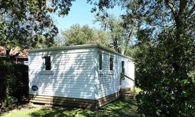 Brousses-et-Villaret House | Camping Le Martinet Rouge *** - Mobile home 3 rooms 6 people Garden