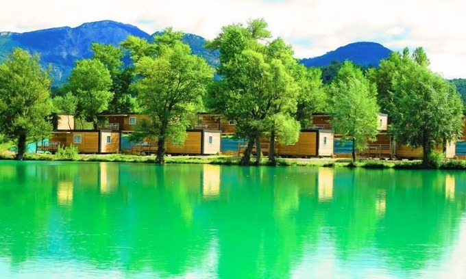 Chatillon-en-Diois House | Camping Le Lac Bleu* - Floating Blue Island 2 rooms 2 people Without sanitary facilities
