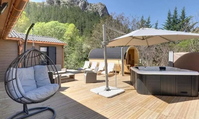Orpierre Ski Chalet | Camping les Princes d'Orange* - Prestige Chalet 75m² - Jacuzzi - 2 Bathrooms 6 people