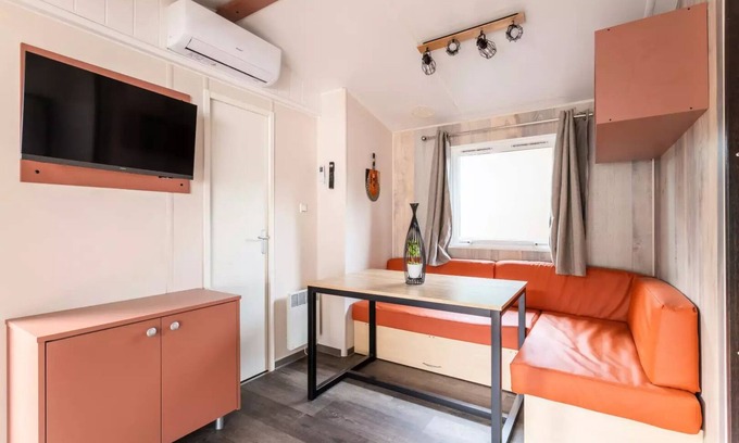 La Petite Motte House | Camping Maïana Resort* - Cottage Privilege 6 rooms 10/14 people air-conditioned - TV