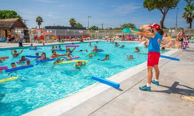 Serignan-Plage House | Camping - Parc aquatique - ccahfei