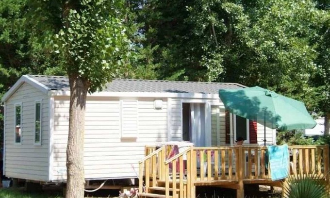 Serignan-Plage House | Camping - Piscine - ccagegd