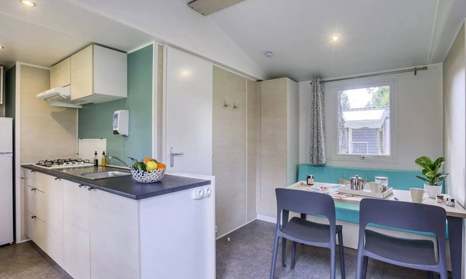 Sainte-Nathalene House | Camping Romanée Les Grottes de Roffy* - Comfort mobile home 4 rooms 6 people