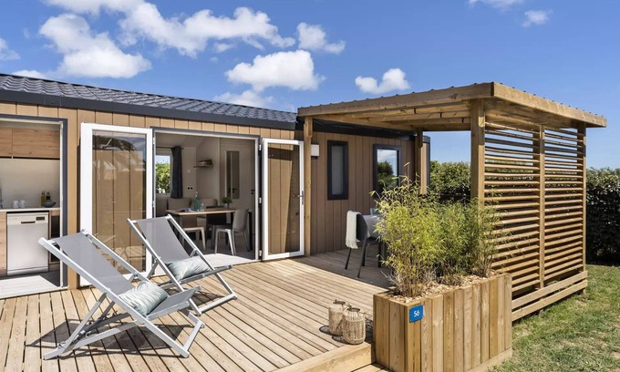 Ars-en-Re House | Camping Romanée Le Campiotel des Dunes * - Mobile home PREMIUM - 2 bedrooms - 2 bathrooms - 4 person master suite