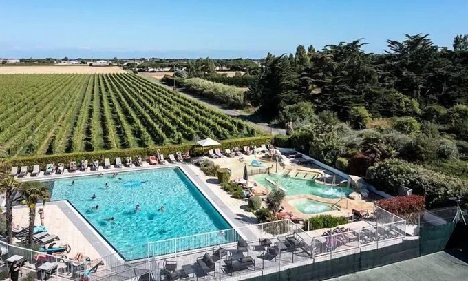 Ars-en-Re House | Camping Romanée Le Cormoran* - Mobil-home CONFORT - 2 bedrooms - Air conditioning 4 people
