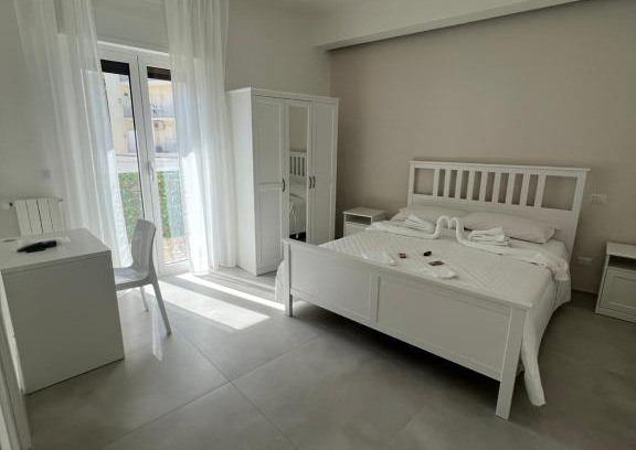 Municipio 2 Apartment | Campione 5