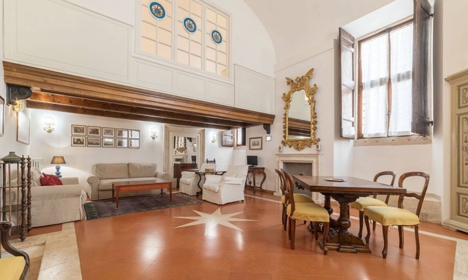 Rione XI Sant'Angelo Apartment | Campitelli Fascinating 6pax Apartment