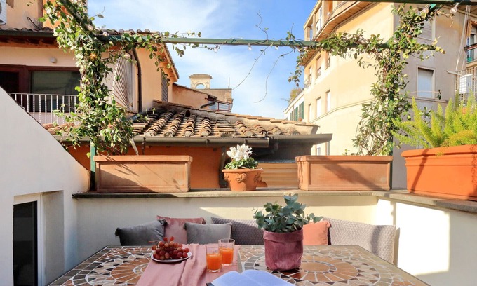 Rione VI Parione Apartment | Campo de Fiori - Rome, nice apartment with terrace for 6 people