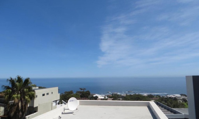 Camps Bay Apartment | Camps Bay Studio Guesthouse - Studio