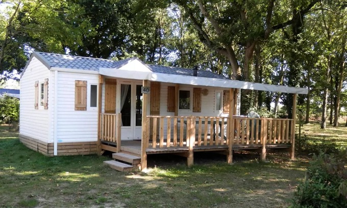 Sainte-Marie-la-Mer House | Campsite Le Sainte Marie * - DIAMANT - 28m2 - 2 bedrooms - TV - air conditioning and mosquito nets - 1 VEHICLE INCLUSIVE 5 persons