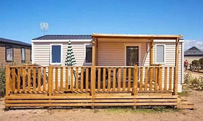 La Turballe House | Campsite Les Chardons Bleus* - Comfort 4-room mobile home for 6 people