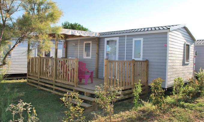 Saint-Nazaire House | Campsite Les Flamants Roses * - Cottage 3 Rooms 4/6 People Air-conditioned + TV
