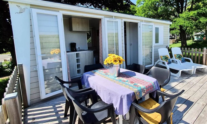 Le Grez House | Campsite Les Tournesols * - Mobilhome Evolution 45m2 (24m2+21m2 terrace) - 2 bedrooms 4 people