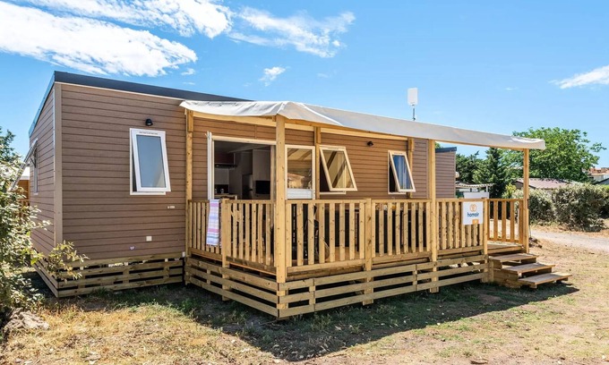 Sainte-Nathalene House | Campsite Romanée Les Grottes de Roffy* - Mobile home Premium 4 rooms 6 people air-conditioned