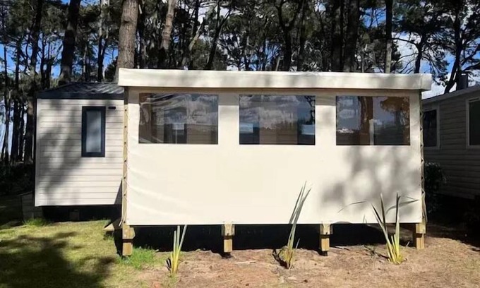 Paimboeuf House | Campsite Ushuaia Villages the Estuary * - Mobil home Comfort plus - 27m2 - 2 bedrooms + convertible - covered terrace 4 to 6 people - 4 pers. included in the tariff
