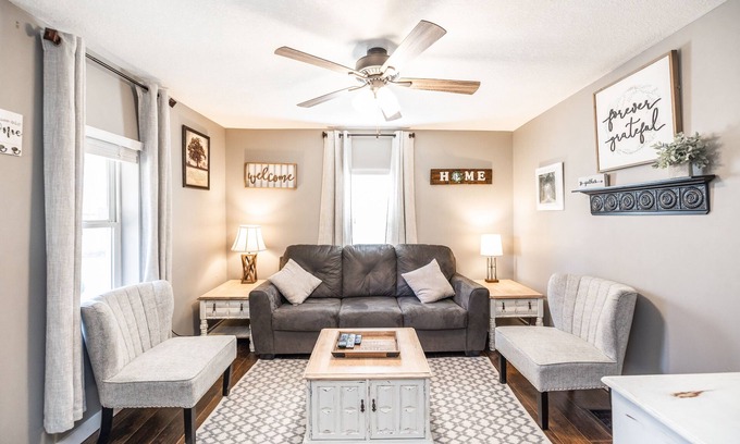 Balfour House | Camryn's Cottage
