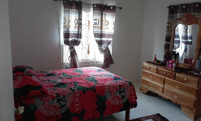 Savanna la Mar Bed & Breakfast | CAMS HIDEAWAY SUITE