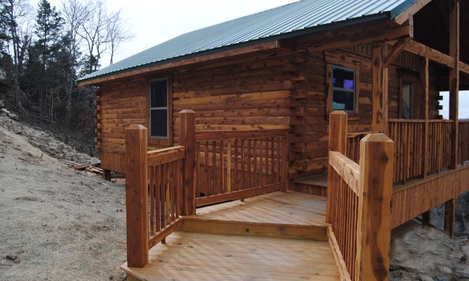 Eureka Springs Cabin | Can-U-Canoe 109 The Trout House Mountain Top Cabin