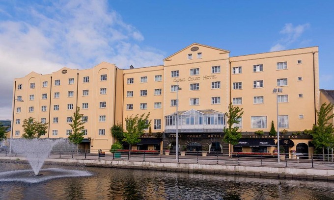 Newry Hotel | Canal Court